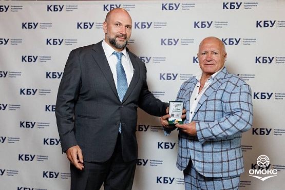 Керуючий власник девелоперської компанії «ОМОКС» Олексій Кулагін нагороджений почесним Орденом «Будуємо Країну»!